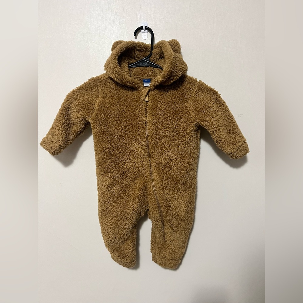 Old Navy Baby 6-12M Brown Teddy Bear costume One Piece fuzzy warm zip dress up